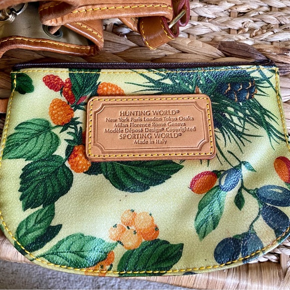 Vtg Hunting World Shoulder Bucket Bag - Picture 12 of 15